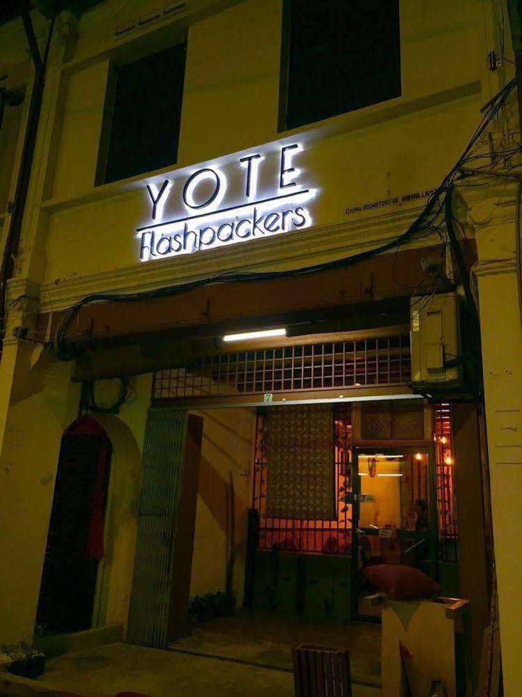 Yote Flashpackers Malacca Exteriör bild